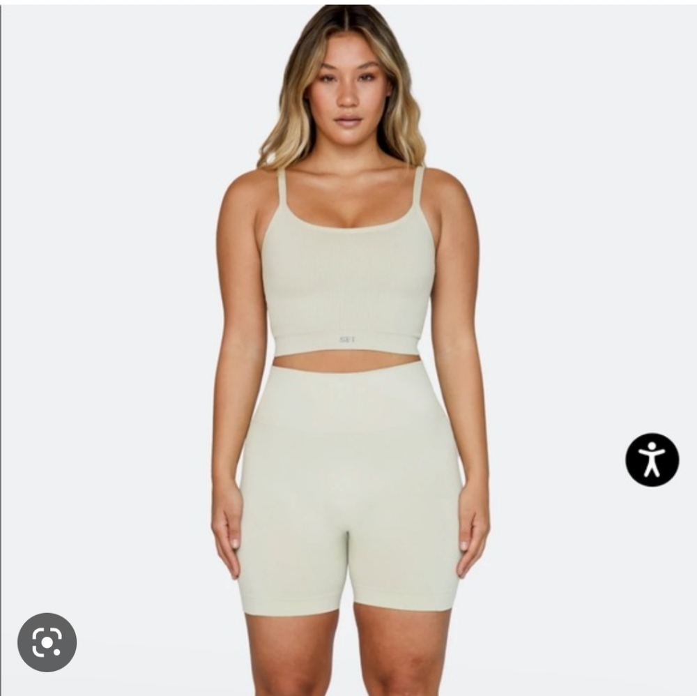 Set Active Oat Milk SCULPTFLEX Biker Shorts Medium